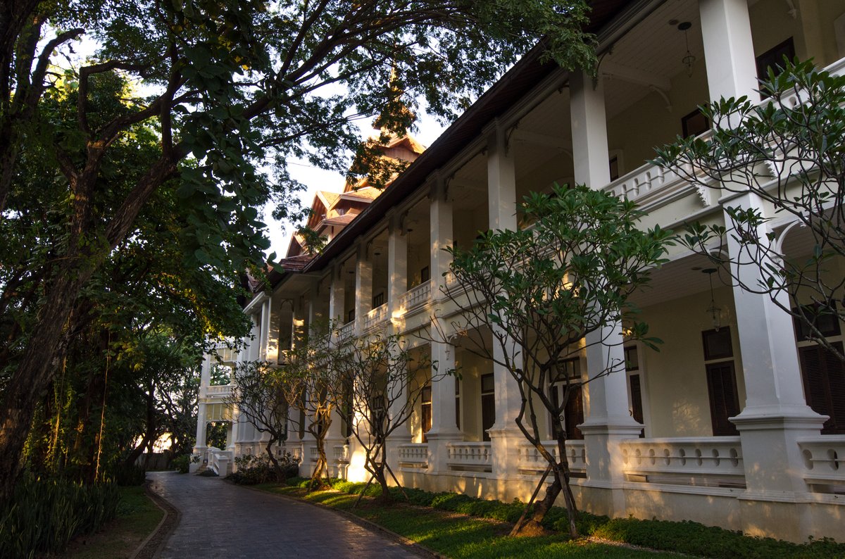 Dhara Dhevi Chiang Mai Lanna Palace Resort Grounds