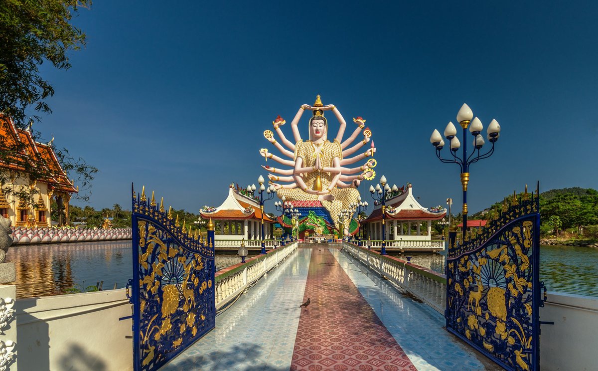 Wat Plai Laem 18 Arms Guanyin and Big Buddha Koh Samui